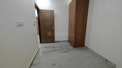 Bedroom Image of 400 Sq.ft 1 BHK Builder Floor for rent in Shalimar Bagh New Delhi for Rs. 17000