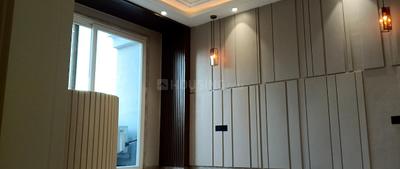 Bedroom Image of 2430 Sq.ft 4 BHK Builder Floor for sale in Anand Vihar New Delhi for Rs. 56000000