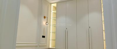 Bedroom Image of 2430 Sq.ft 4 BHK Builder Floor for sale in Anand Vihar New Delhi for Rs. 56000000