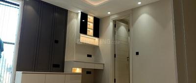 Bedroom Image of 2430 Sq.ft 4 BHK Builder Floor for sale in Anand Vihar New Delhi for Rs. 56000000
