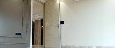Bedroom Image of 2430 Sq.ft 4 BHK Builder Floor for sale in Anand Vihar New Delhi for Rs. 56000000
