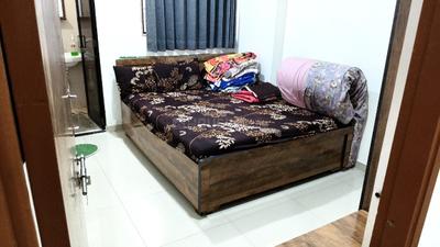 Bedroom Image of 1000 Sq.ft 2 BHK Apartment / Flat for sale in Signature Sampad, Sarkhej Ahmedabad for Rs. 3450000