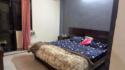 Bedroom Image of 1500 Sq.ft 3 BHK Builder Floor for sale in Sudarshan Park New Delhi for Rs. 11900000