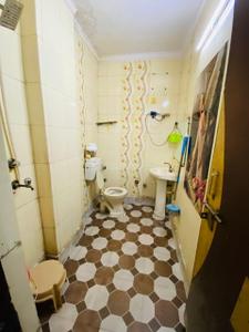 Image of 1250 Sq.ft 1.5 BHK Apartment / Flat for rent in Uttam Nagar, New Delhi for Rs. 15000