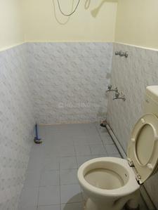 Bathroom Image of 387 Sq.ft 1 RK Independent House for rent in Murugeshpalya Bengaluru for Rs. 12000