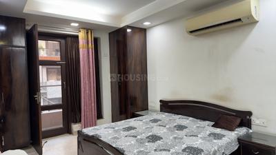Bedroom Image of 1800 Sq.ft 3 BHK Builder Floor for sale in Rajouri Garden New Delhi for Rs. 28000000