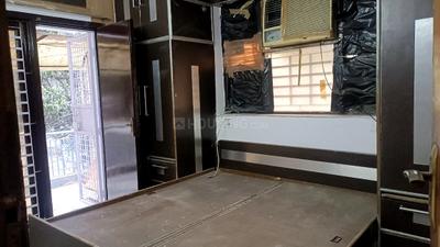 Bedroom Image of 850 Sq.ft 2 BHK Builder Floor for rent in Safdarjung Enclave New Delhi for Rs. 40000