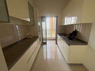 Kitchen Image of 2000 Sq.ft 4 BHK Apartment / Flat for rent in Piramal Mahalaxmi, Worli Mumbai for Rs. 380000