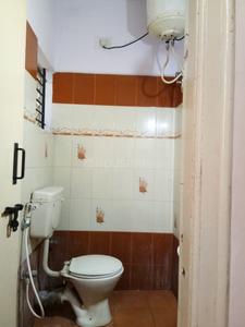 Bathroom Image of 600 Sq.ft 1 RK Builder Floor for rent in Basaveshwara Nagar Bengaluru for Rs. 5500