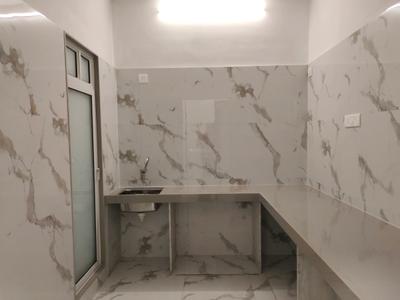 Kitchen Image of 600 Sq.ft 2 BHK Apartment / Flat for sale in Emerald Dotom Isle, Kandivali West Mumbai for Rs. 13900000