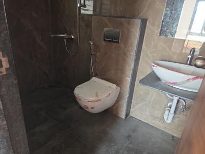 Bathroom Image of 1000 Sq.ft 3 BHK Apartment / Flat for rent in Shamraj Trident, Dhankawadi Pune for Rs. 35000