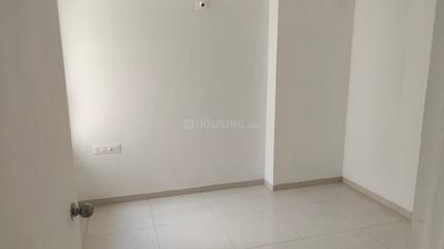 Bedroom Image of 1285 Sq.ft 2 BHK Apartment / Flat for rent in Zaveri Palash Homes, Sarkhej Ahmedabad for Rs. 30000