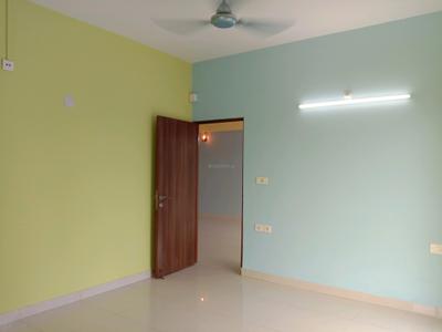 Bedroom Image of 1750 Sq.ft 3 BHK Apartment / Flat for sale in Tangra Kolkata for Rs. 18000000