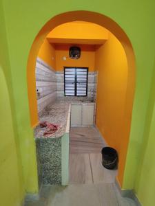 Kitchen Image of 850 Sq.ft 2 BHK Apartment / Flat for rent in Airport Gate no. 1 Kolkata for Rs. 16000
