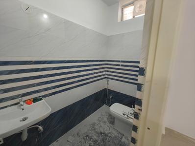 Image of 1200 Sq.ft 2 BHK Apartment / Flat for rent in Puppalaguda, Hyderabad for Rs. 28000