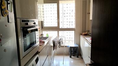 Kitchen Image of 690 Sq.ft 2 BHK Apartment / Flat for rent in Hiranandani Castle Rock, Powai Mumbai for Rs. 125000