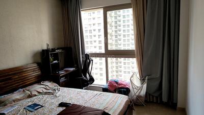 Bedroom Two Image of 690 Sq.ft 2 BHK Apartment / Flat for rent in Hiranandani Castle Rock, Powai Mumbai for Rs. 125000