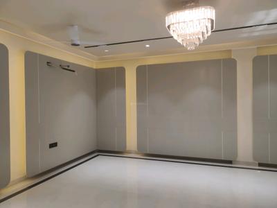 Living Room Image of 2500 Sq.ft 4 BHK Builder Floor for sale in RR Signature Floors, Green Field Colony Faridabad for Rs. 25500000