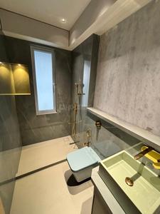 Bathroom Image of 805 Sq.ft 2 BHK Apartment / Flat for sale in Khar West Mumbai for Rs. 45000000