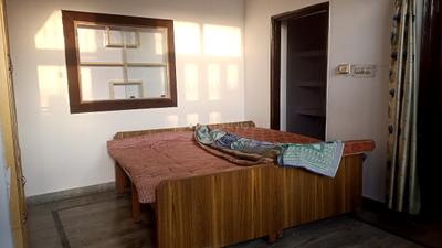 Bedroom Image of 900 Sq.ft 2 BHK Builder Floor for rent in Sector 10 DLF Faridabad for Rs. 20000