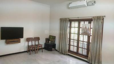 Living Room Image of 3300 Sq.ft 5 BHK Villa for sale in Palayapalayam Erode for Rs. 60000000