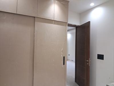 Bedroom Image of 1000 Sq.ft 3 BHK Builder Floor for sale in Paschim Vihar New Delhi for Rs. 21000000