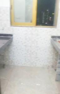 Kitchen Image of 650 Sq.ft 1 BHK Apartment / Flat for sale in Kings Tower, Madanpura Mumbai for Rs. 17000000