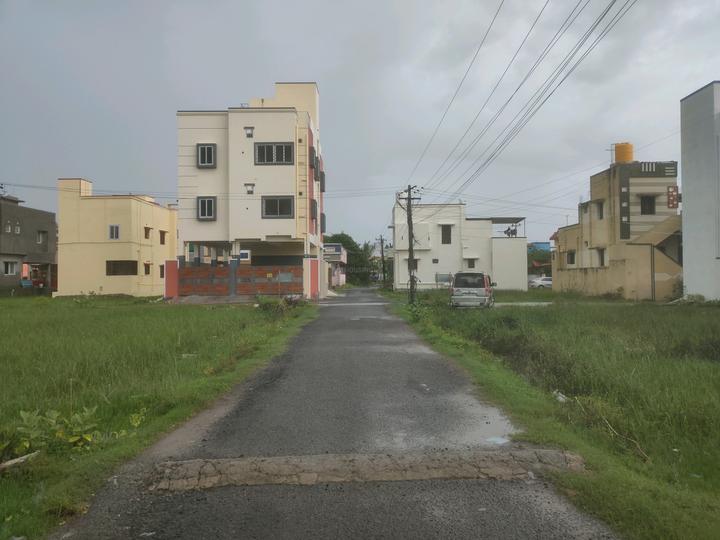 Pinewood Realty Main Image 1