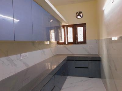 Kitchen Image of 900 Sq.ft 1 BHK Builder Floor for rent in Janakpuri New Delhi for Rs. 23000