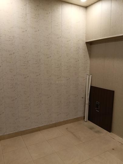 Shalimar Apartment BW Block Bathroom 1