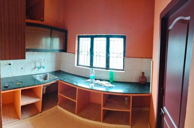 Kitchen Image of 750 Sq.ft 2 BHK Apartment / Flat for rent in Chakkamukku Thrissur for Rs. 15000