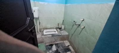 Bathroom Image of 348 Sq.ft 1 BHK Builder Floor for rent in Ladpur Dehradun for Rs. 6000