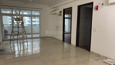 Living Room Image of 2500 Sq.ft 3 BHK Apartment / Flat for rent in Parx Laureate, Sector 108 Noida for Rs. 83000