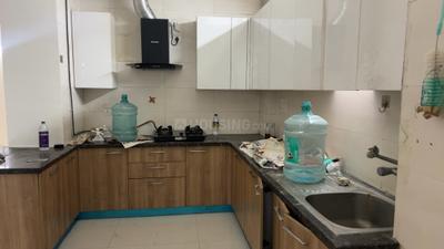 Kitchen Image of 2500 Sq.ft 3 BHK Apartment / Flat for rent in Parx Laureate, Sector 108 Noida for Rs. 83000