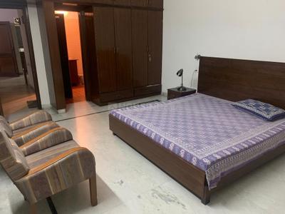 Bedroom Image of 2000 Sq.ft 3 BHK Builder Floor for rent in Sector 11 Chandigarh for Rs. 90000