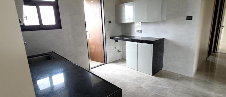 Blue Bird Apartment Main Image 1