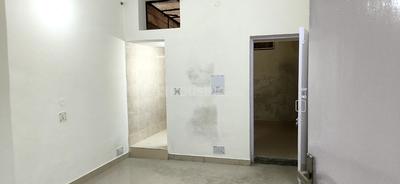 Bedroom Image of 1350 Sq.ft 2 BHK Builder Floor for rent in Safdarjung Enclave New Delhi for Rs. 60000