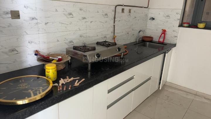 Amanora Gold Towers Main Image 1