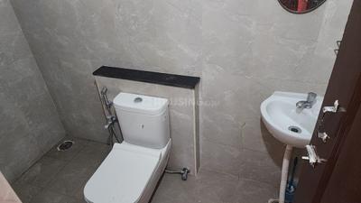 Bathroom Image of 1099 Sq.ft 2 BHK Apartment / Flat for sale in Jain Advaya, Porur Chennai for Rs. 6803000