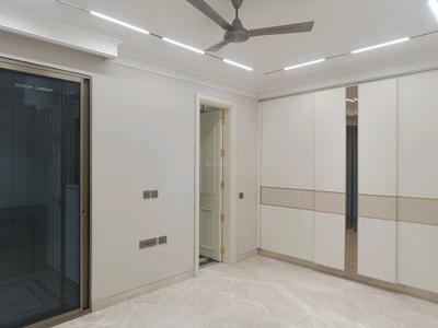 Bedroom Image of 1953 Sq.ft 3 BHK Builder Floor for sale in Defence Colony New Delhi for Rs. 85000000