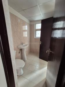 Image of 1575 Sq.ft 3 BHK Apartment / Flat for rent in Phase 2, Noida for Rs. 31000