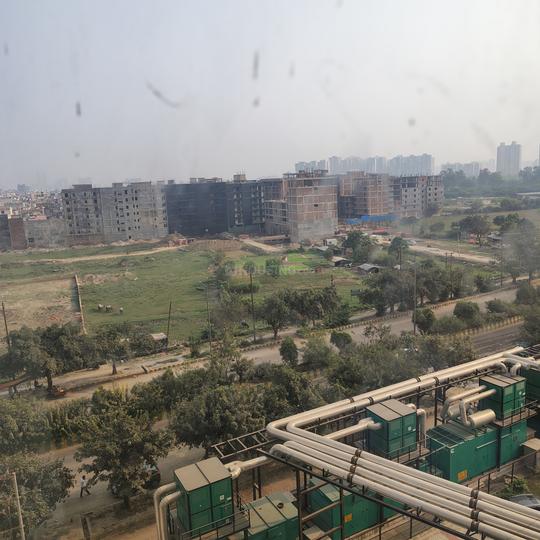 Prateek Wisteria Main Image 1