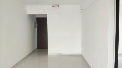 Living Room Image of 838 Sq.ft 2 BHK Apartment / Flat for sale in Sunteck City 4th Avenue, Goregaon West Mumbai for Rs. 26000000