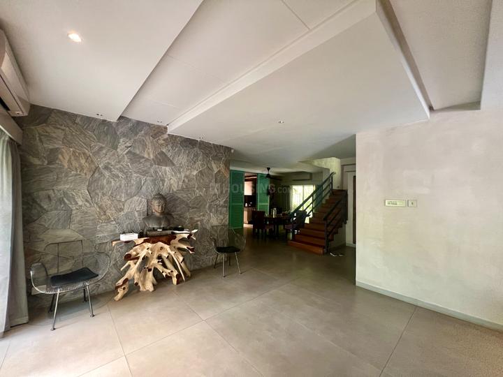 Palm County Villas Main Image 1