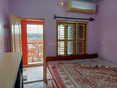 Bedroom Image of 900 Sq.ft 2 BHK Builder Floor for rent in Baranagar Kolkata for Rs. 15000