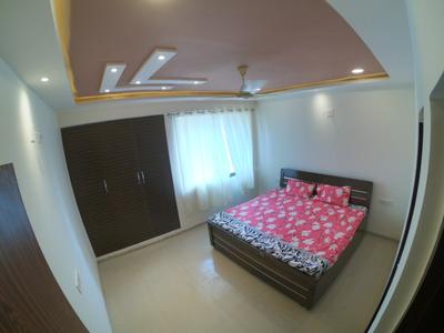 Bedroom Image of 800 Sq.ft 2 BHK Apartment / Flat for sale in Sheetal Vedika E Series, PDPU Road Gandhinagar for Rs. 6800000