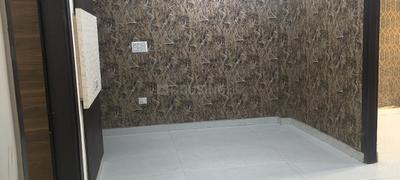 Living Room Image of 850 Sq.ft 3 BHK Apartment / Flat for sale in DLF Ankur Vihar Ghaziabad for Rs. 2950000