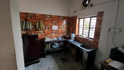 Kitchen Image of 610 Sq.ft 2 BHK Apartment / Flat for sale in Dakshineswar Kolkata for Rs. 2100000