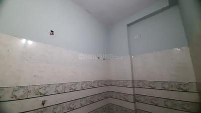 Bathroom Image of 500 Sq.ft 1 BHK Apartment / Flat for rent in Gokulpura Jaipur for Rs. 5000