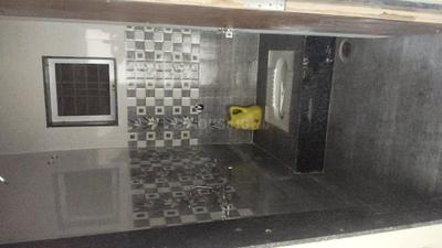 Bathroom Image of 700 Sq.ft 1 BHK Apartment / Flat for rent in Pragati Nagar Latur for Rs. 10000